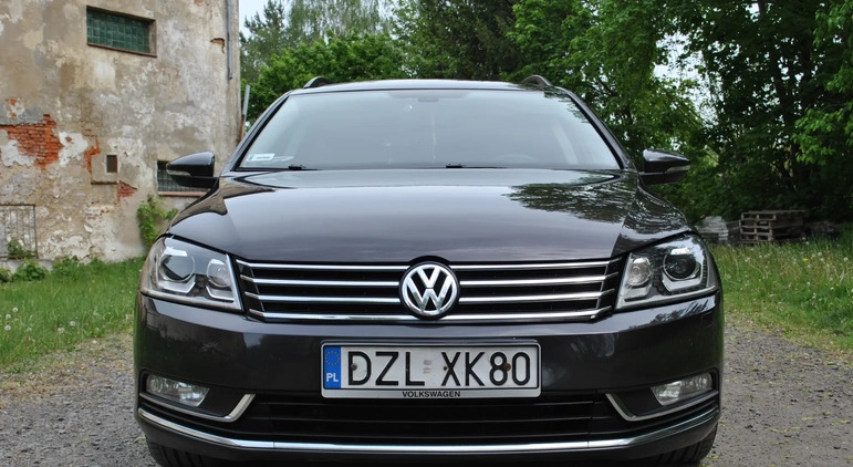 Volkswagen Passat cena 38700 przebieg: 312295, rok produkcji 2011 z Złotoryja małe 742